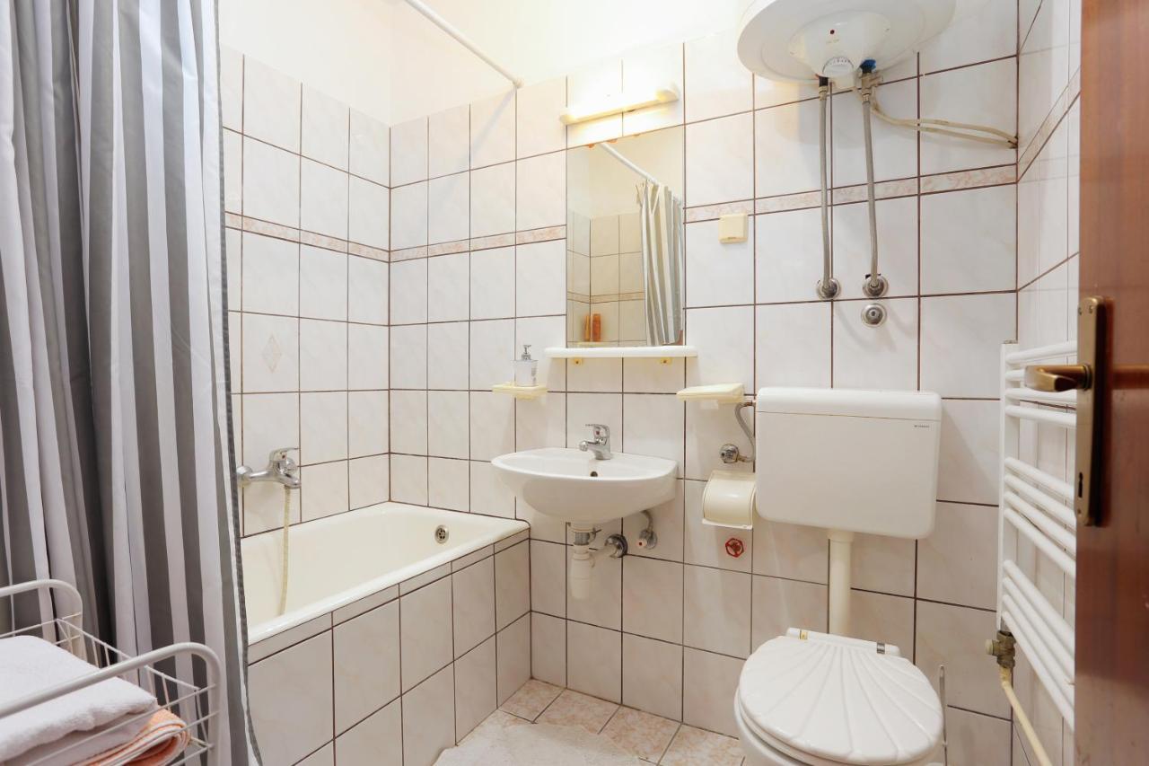 Apartments With A Parking Space Makarska - 5984 المظهر الخارجي الصورة